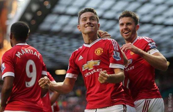 托绳越位保护开关